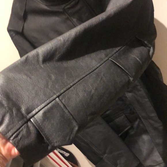 Vintage Cooper black leather jacket. four pockets in front full length zipper - Picture 9 of 15